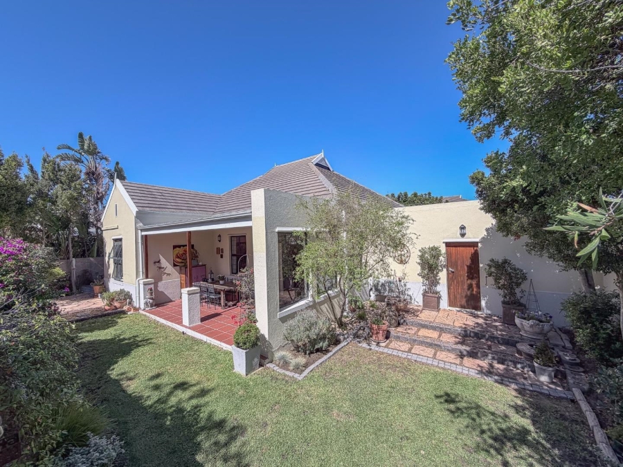 3 Bedroom Property for Sale in Royal Ascot Western Cape